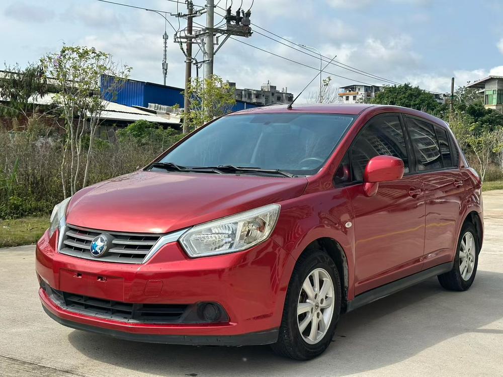 Venucia Venucia R50