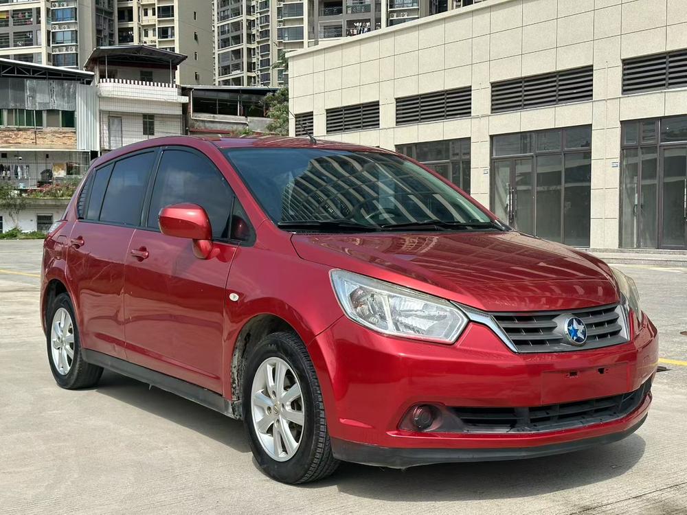 Venucia Venucia R50