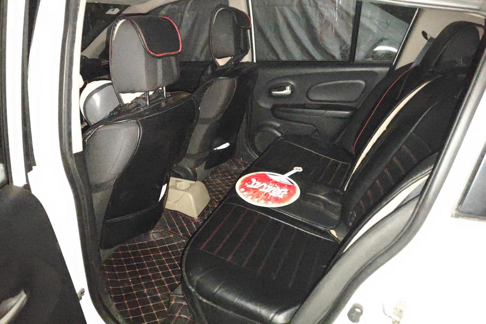 Venucia Venucia R50
