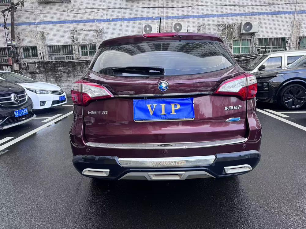 Venucia Venucia T70