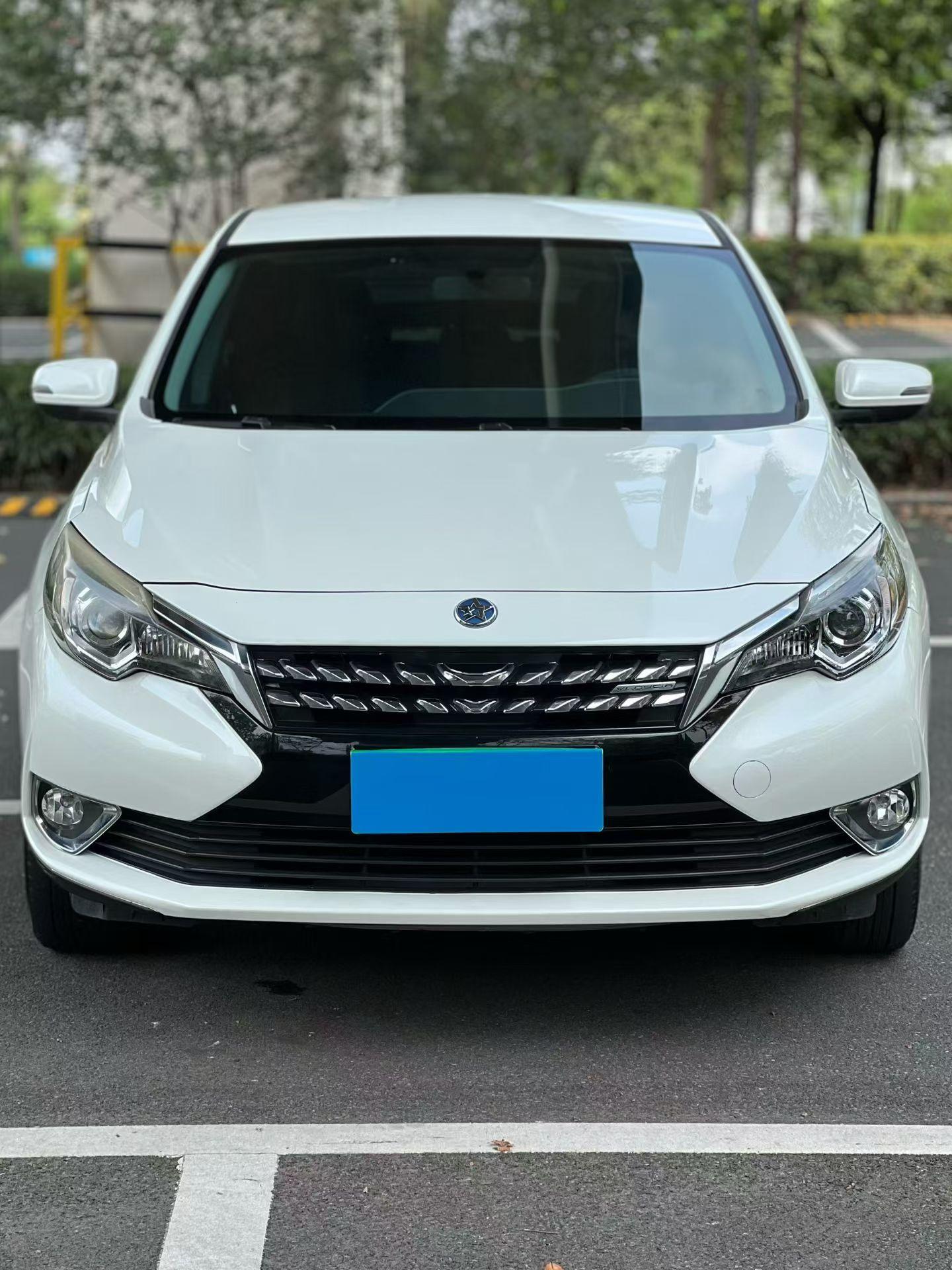 Venucia Venucia T90
