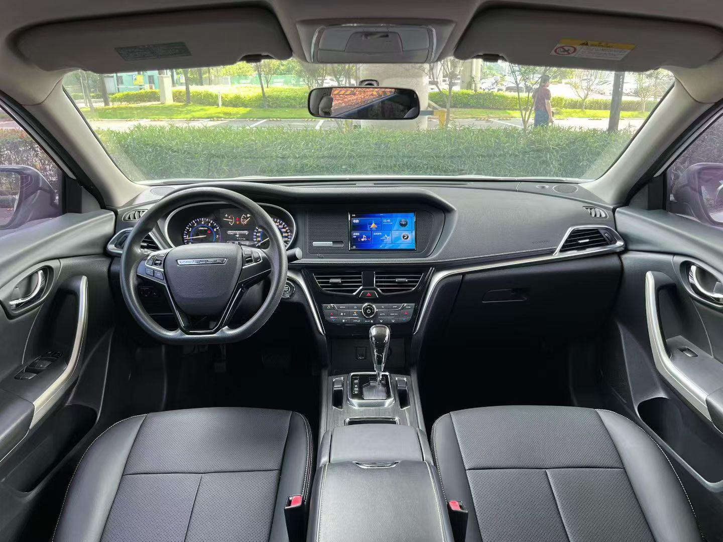 Venucia Venucia T90