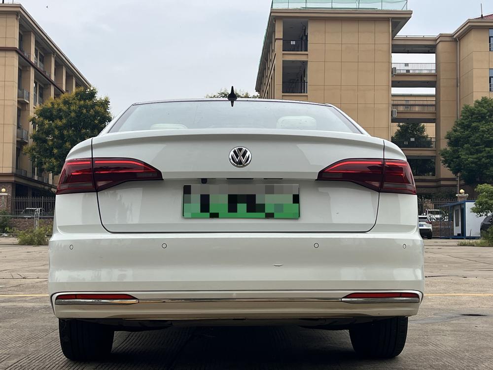 Volkswagen Bora Electric