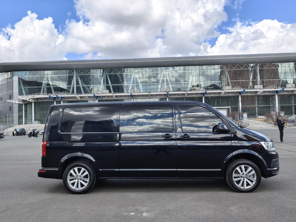 Volkswagen Caravelle