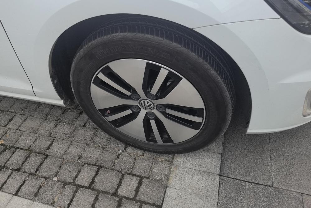 Volkswagen e-Golf
