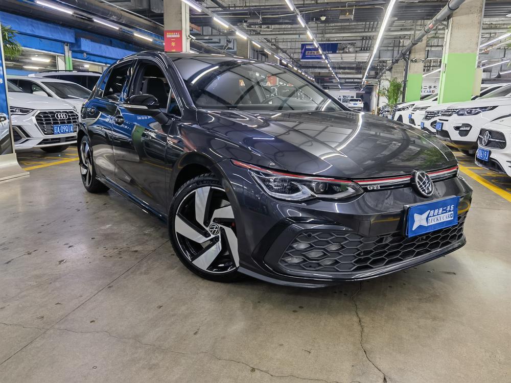 Volkswagen Golf GTI
