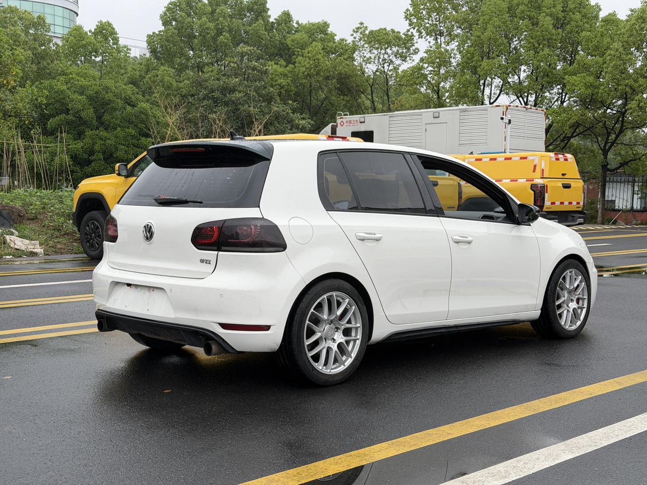 Volkswagen Golf GTI