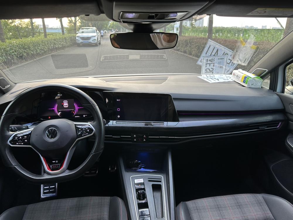 Volkswagen Golf GTI