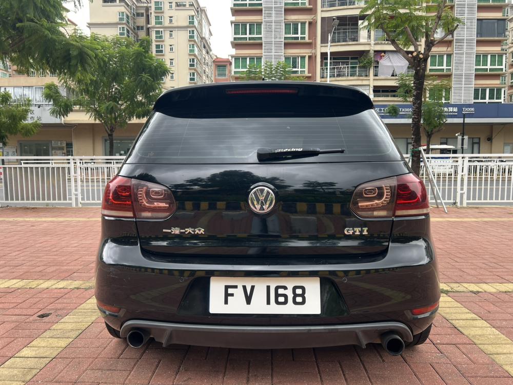 Volkswagen Golf GTI