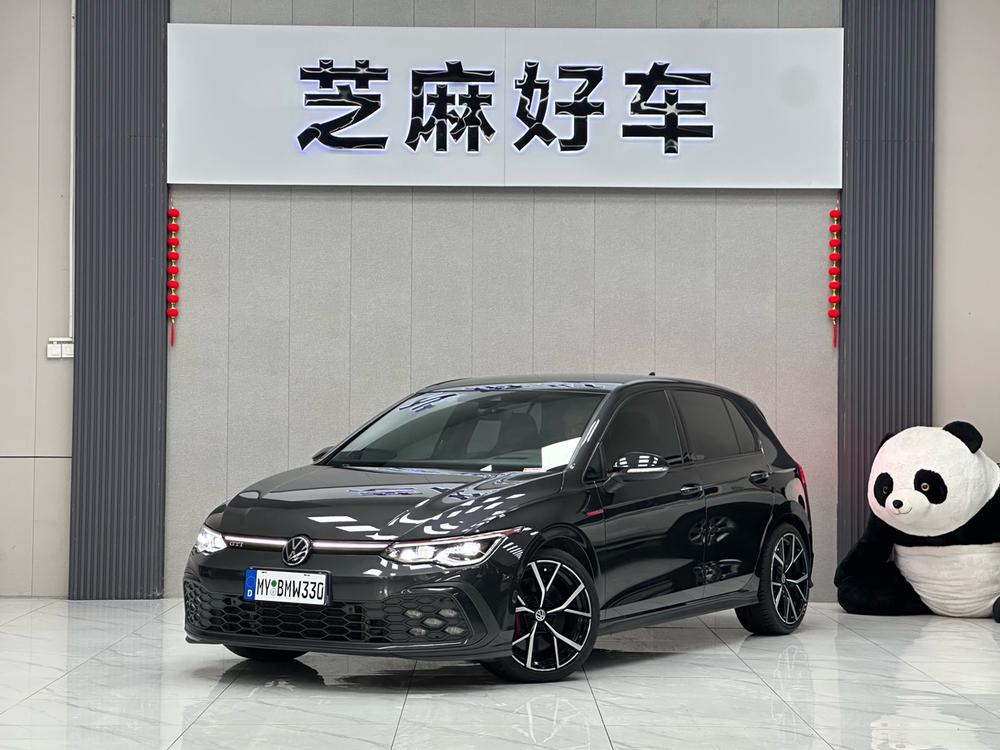 Volkswagen Golf GTI