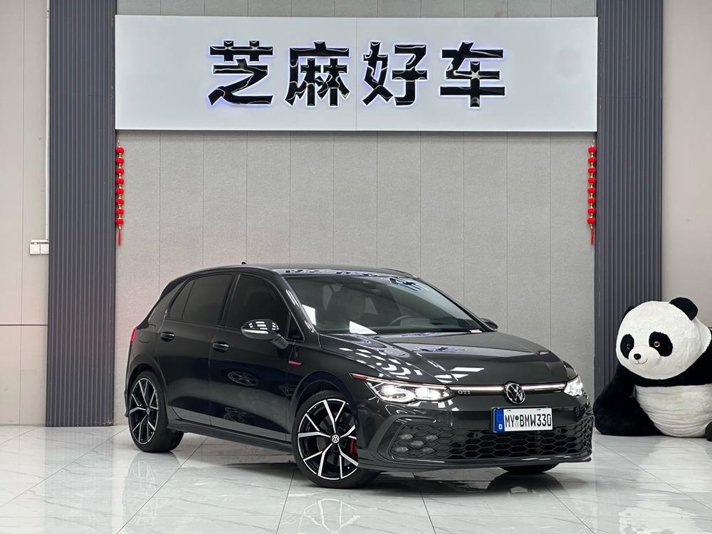 Volkswagen Golf GTI