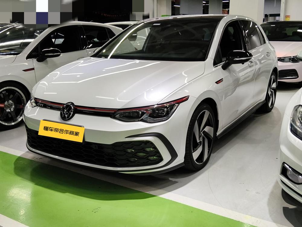 Volkswagen Golf GTI