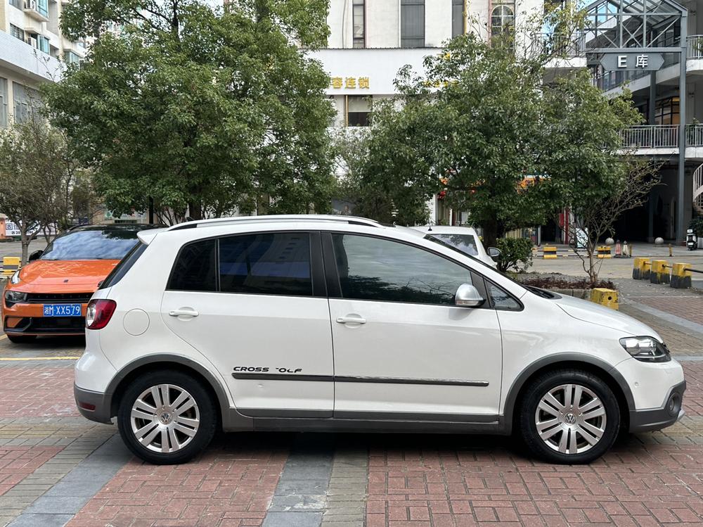 Volkswagen Golf (Import)