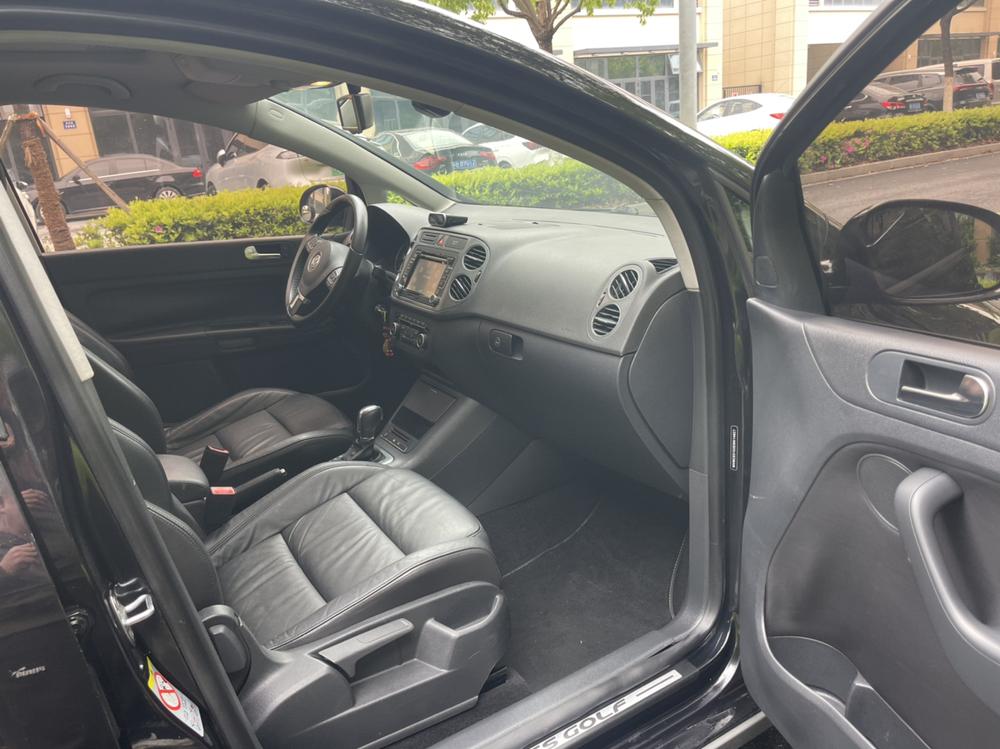 Volkswagen Golf (Import)