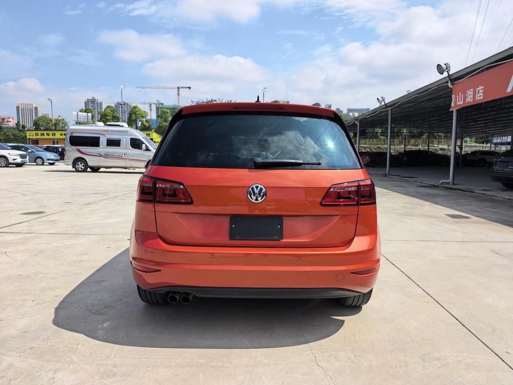 Volkswagen Golf (Import)