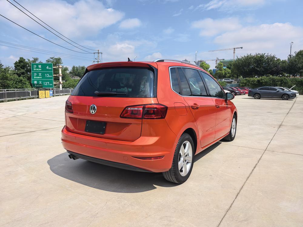 Volkswagen Golf (Import)