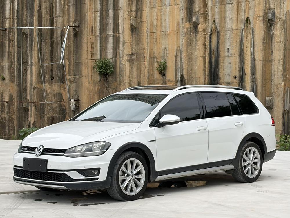 Volkswagen Golf (Import)