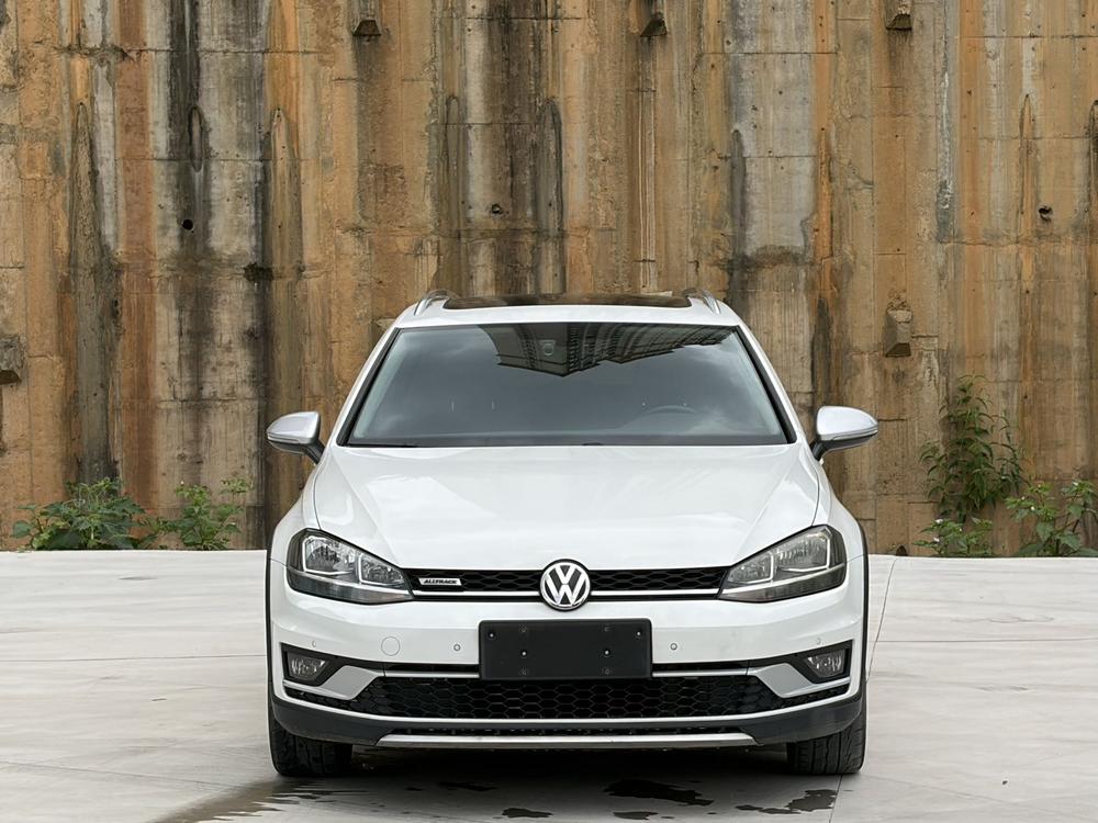 Volkswagen Golf (Import)