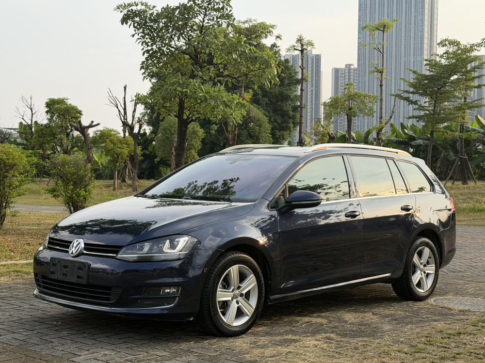 Volkswagen Golf (Import)