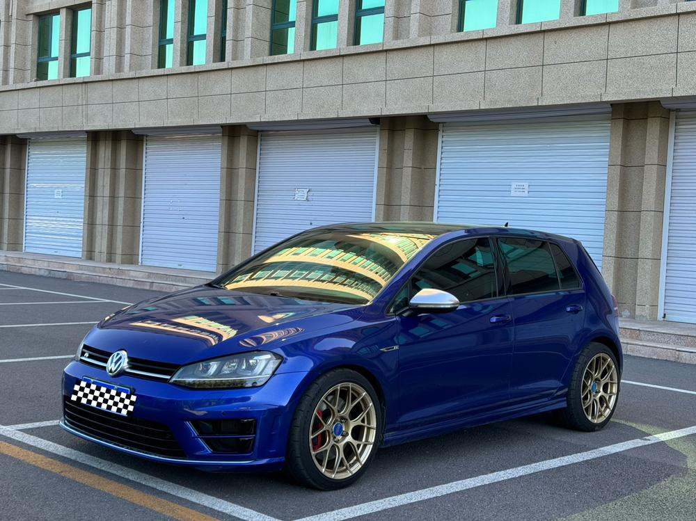 Volkswagen Golf (Import)