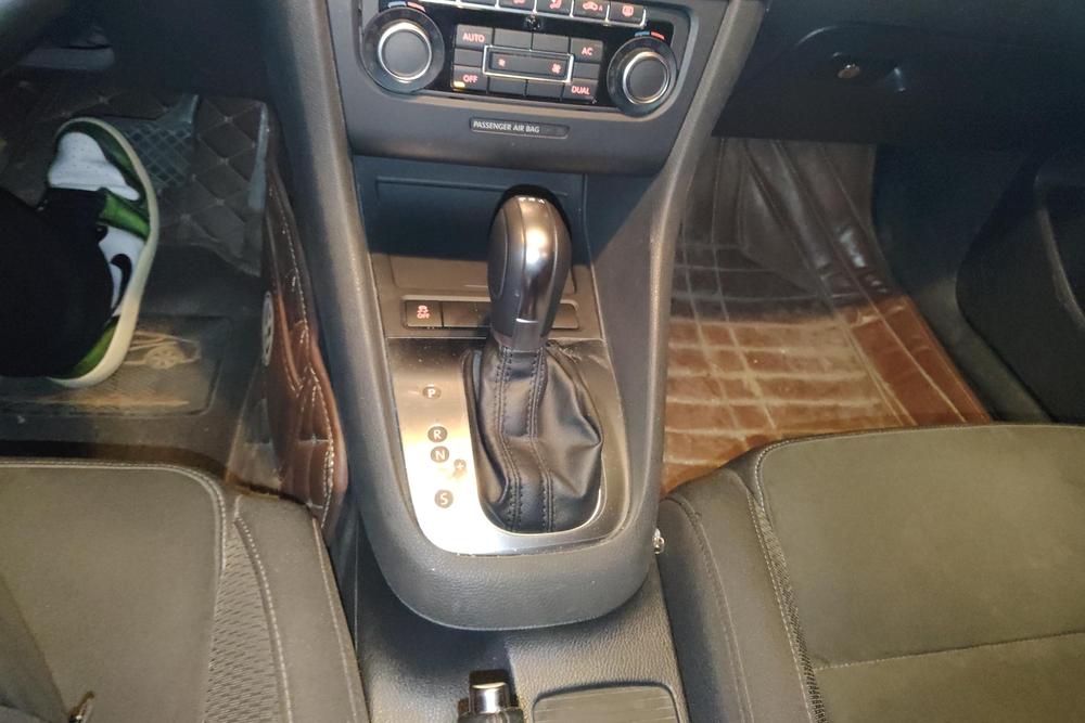 Volkswagen Golf (Import)