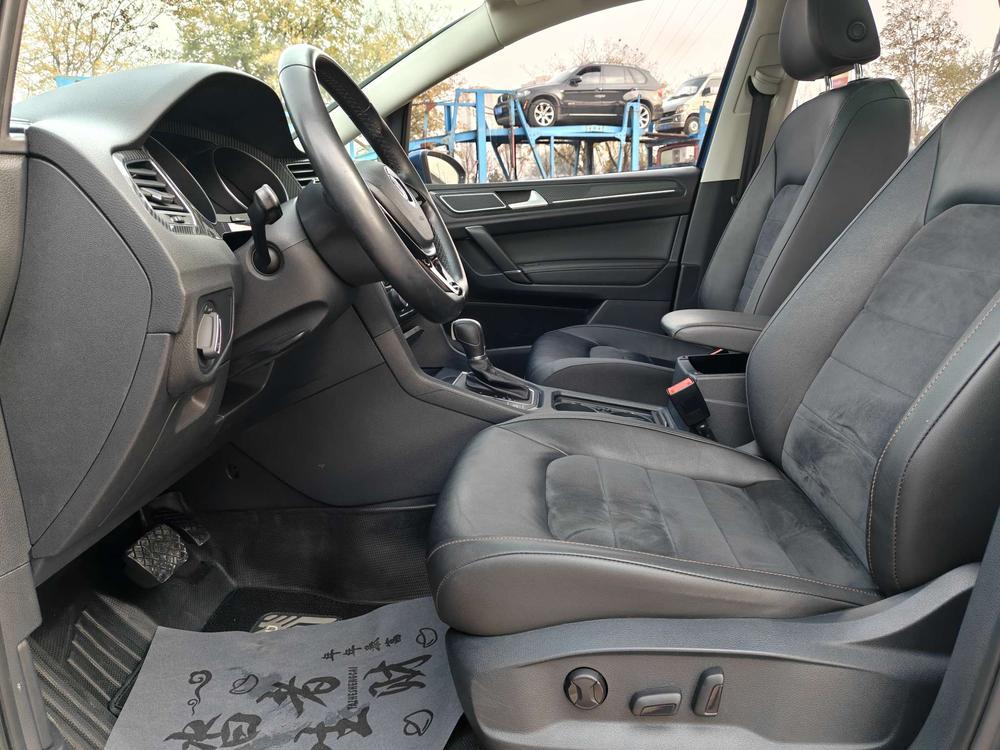 Volkswagen Golf Sportsvan