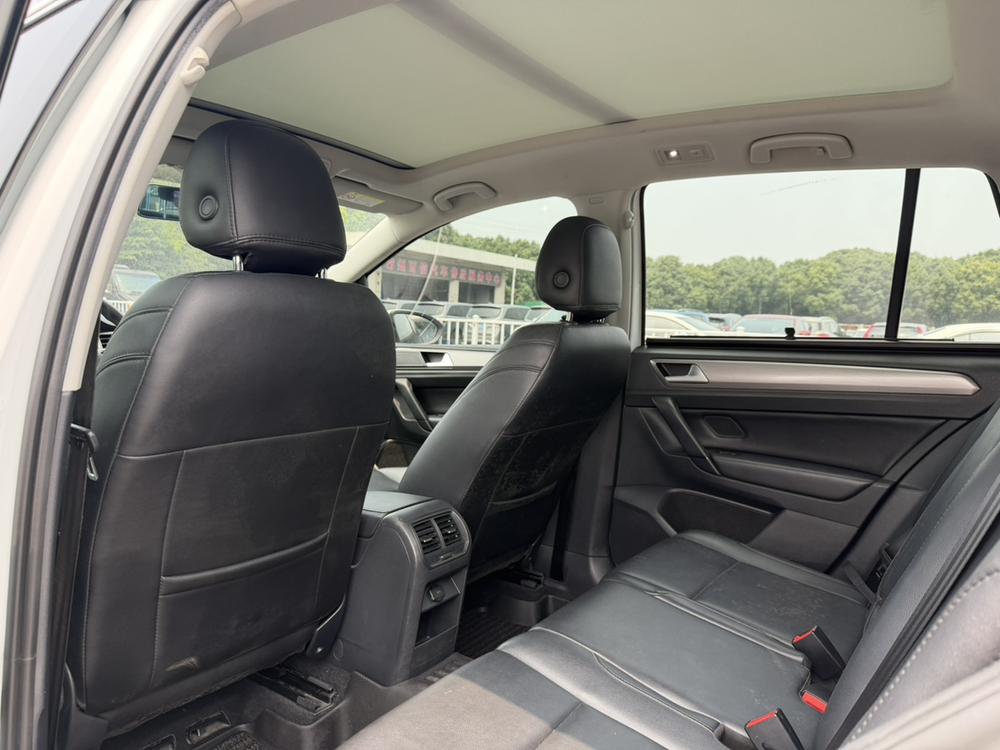 Volkswagen Golf Sportsvan