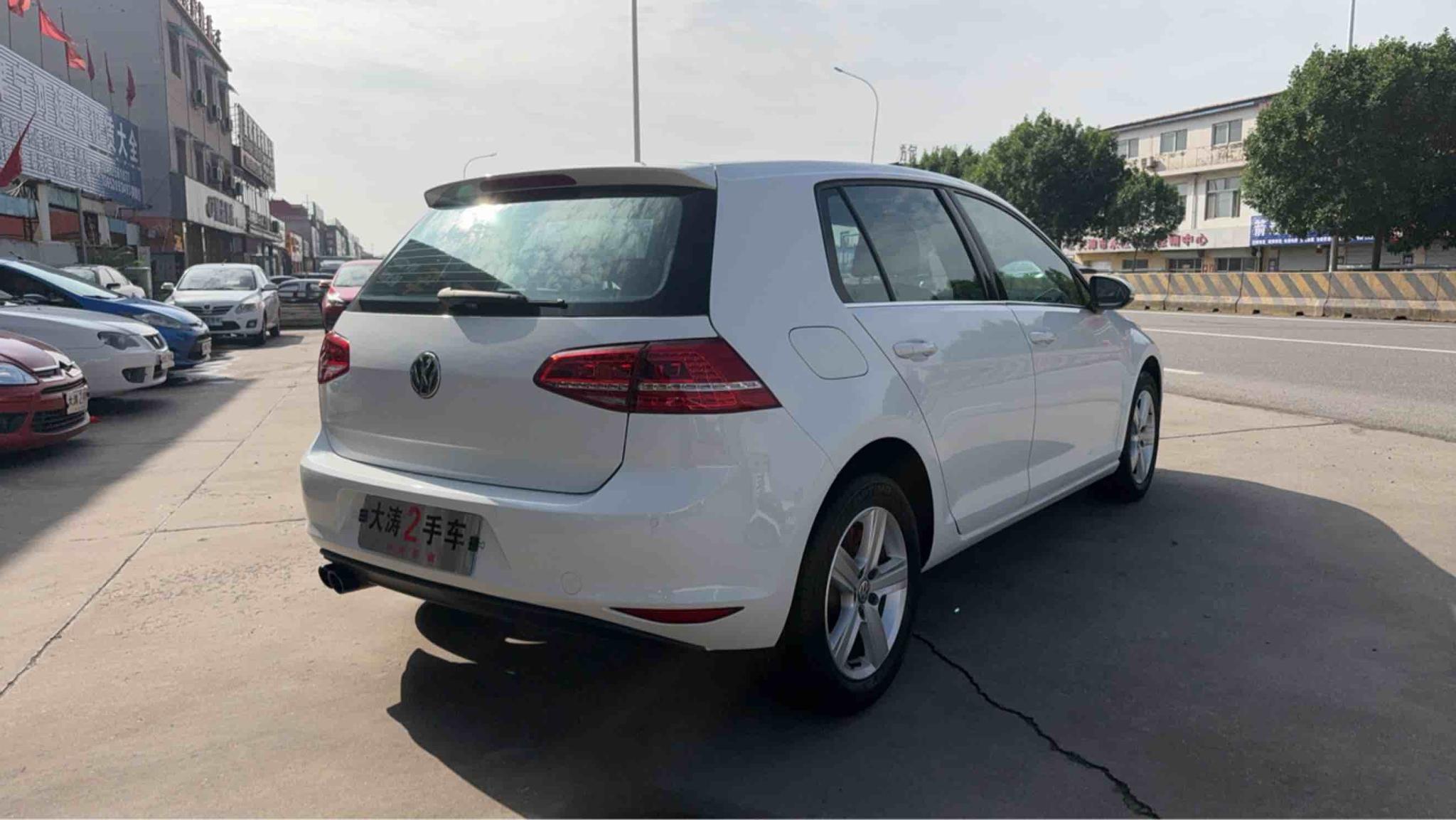 Volkswagen Golf