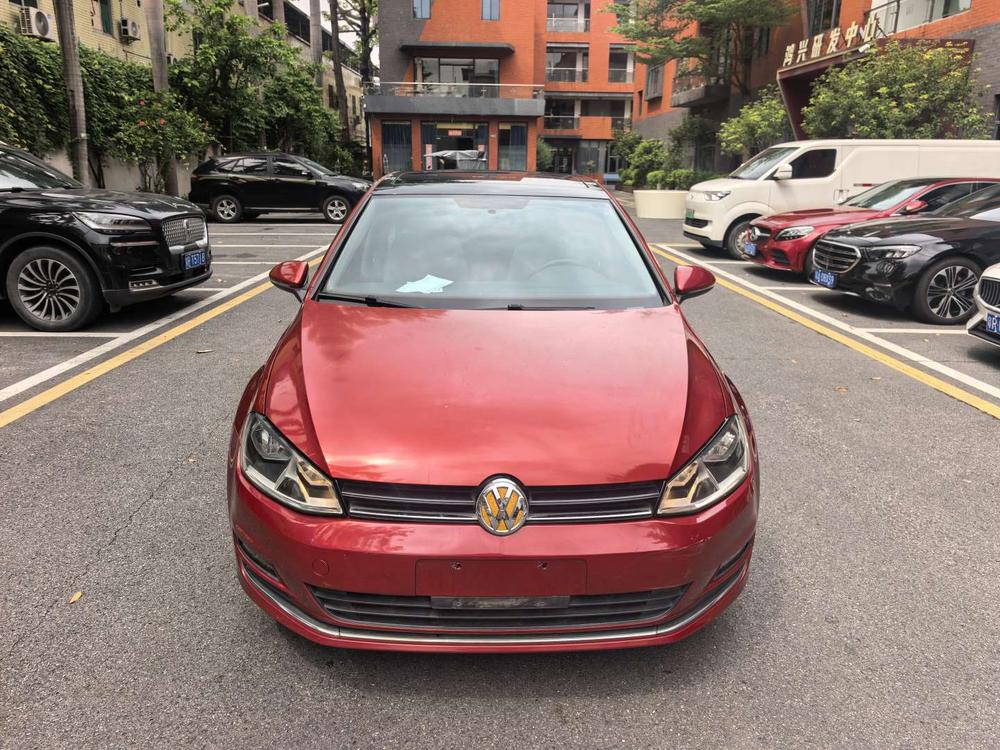 Volkswagen Golf