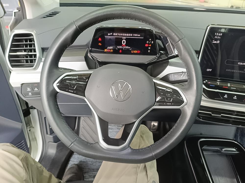 Volkswagen ID.6 CROZZ