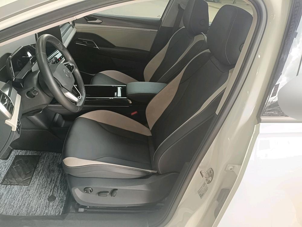 Volkswagen ID.6 CROZZ