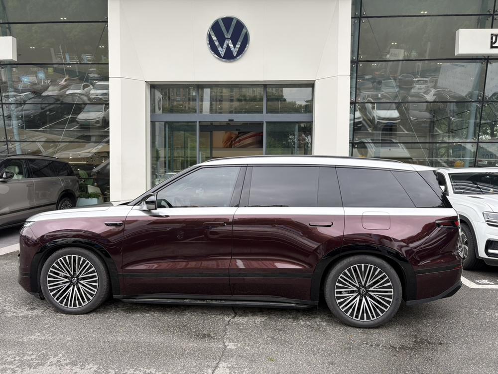 Volkswagen ID. ERA 9X