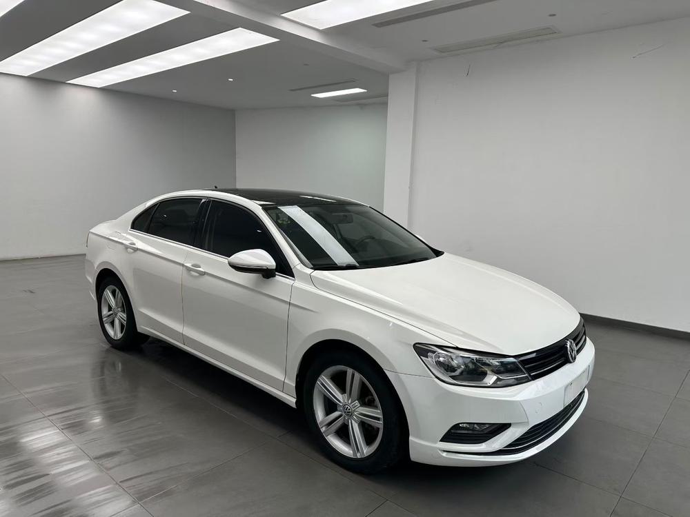 Volkswagen Lamando