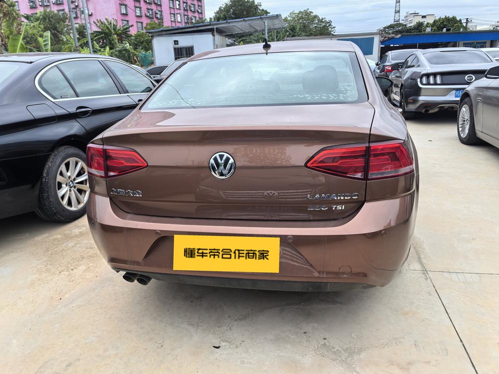Volkswagen Lamando