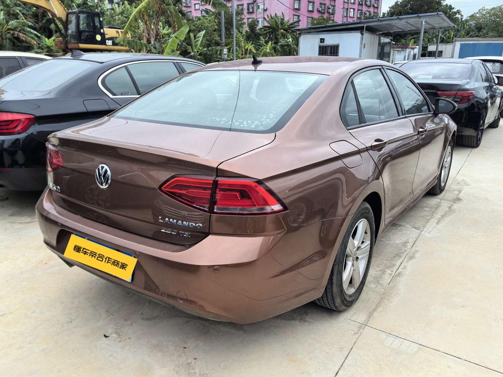Volkswagen Lamando