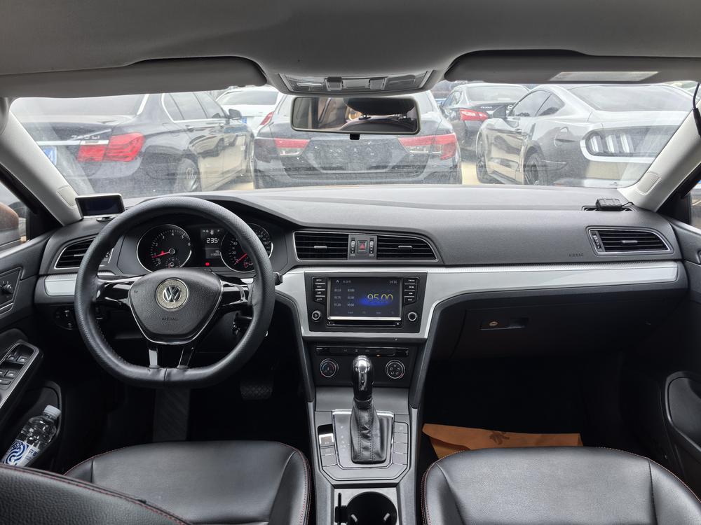 Volkswagen Lamando