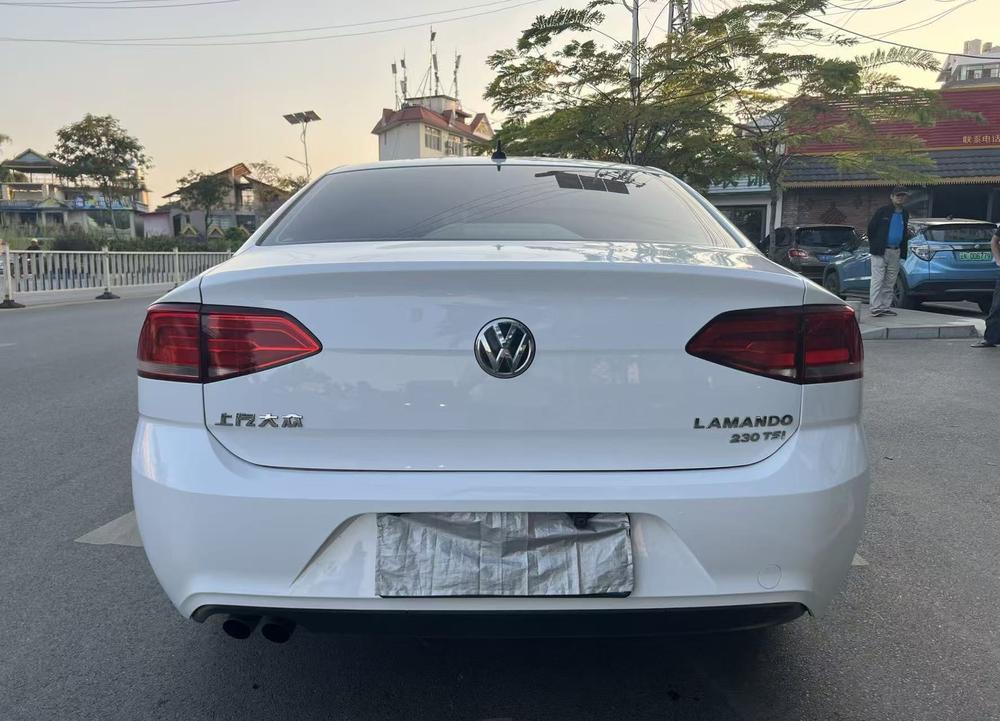 Volkswagen Lamando