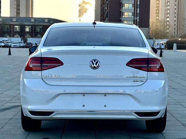 Volkswagen Lamando