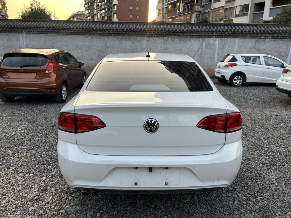 Volkswagen Lamando