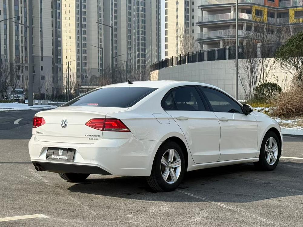 Volkswagen Lamando