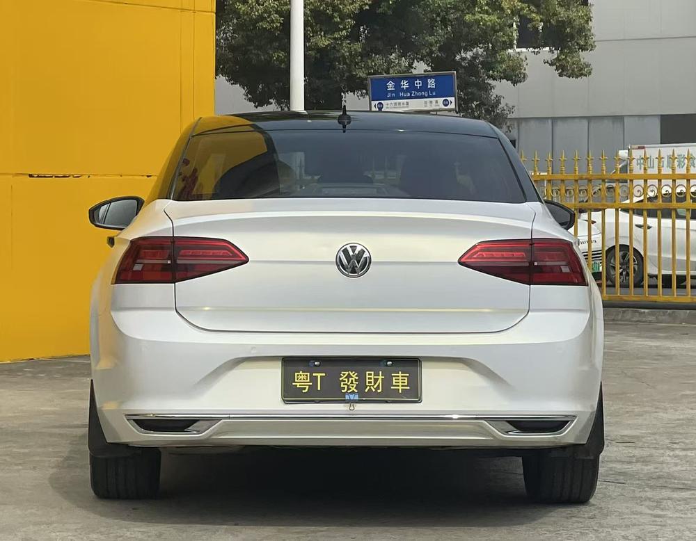 Volkswagen Lamando