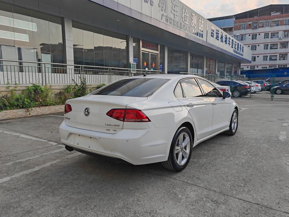 Volkswagen Lamando
