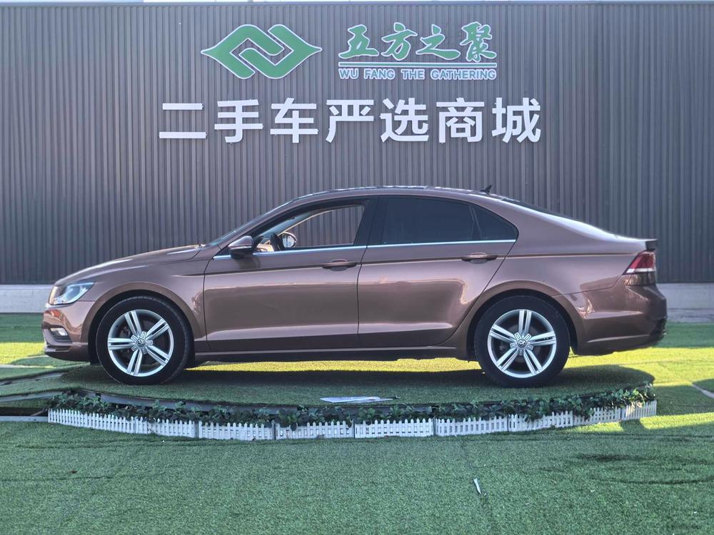 Volkswagen Lamando