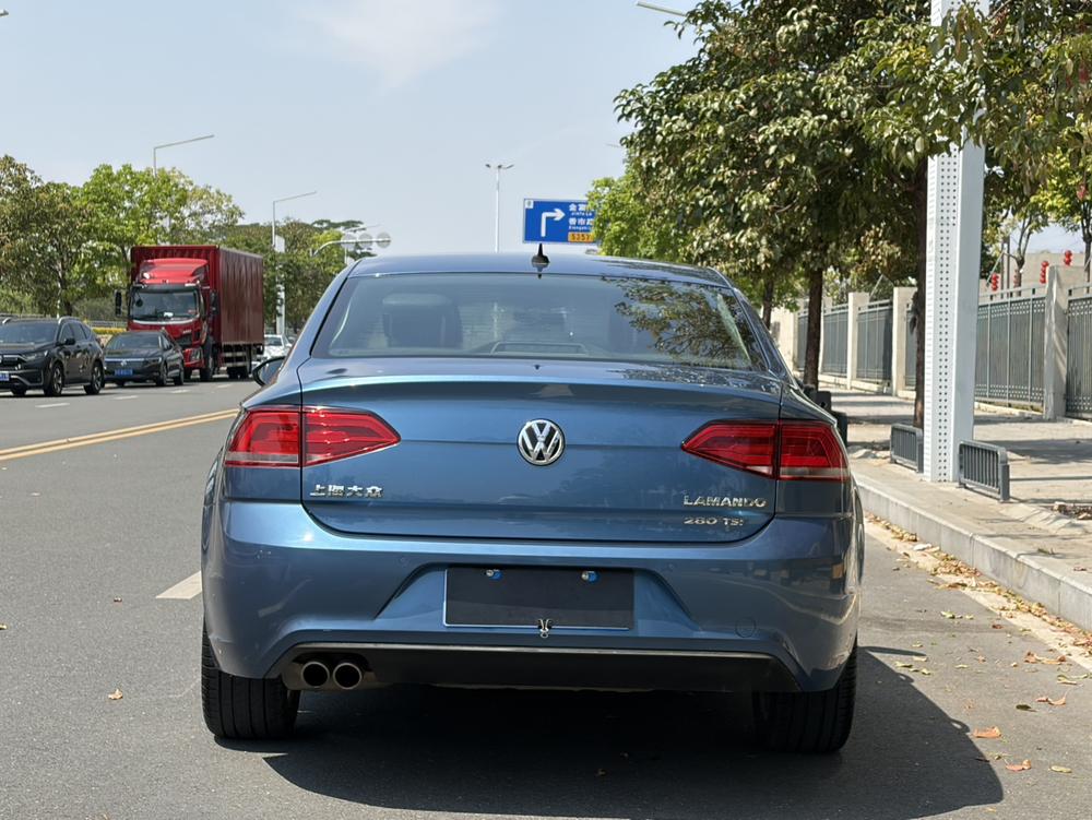 Volkswagen Lamando