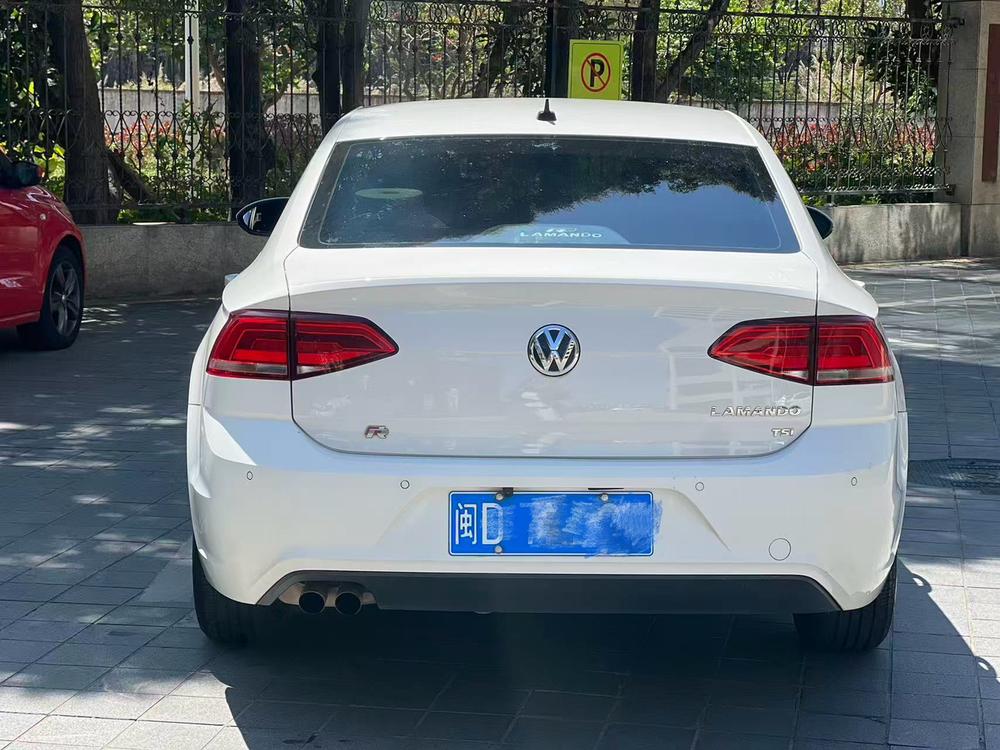 Volkswagen Lamando