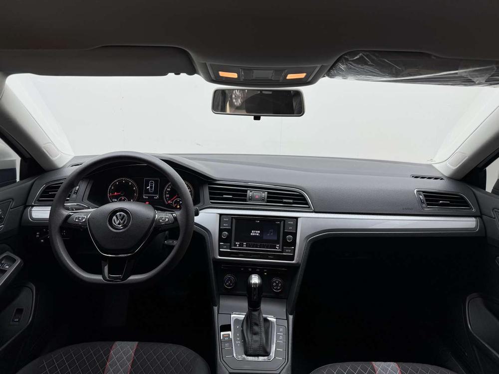Volkswagen Lamando