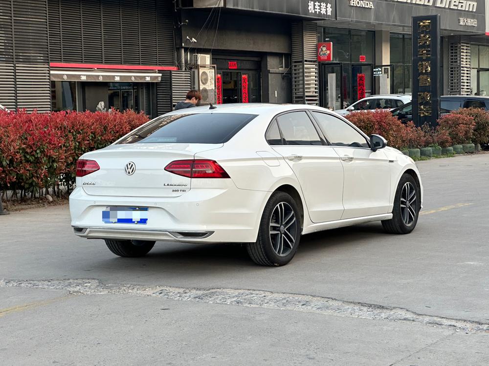 Volkswagen Lamando