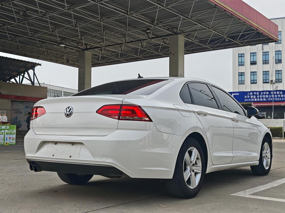 Volkswagen Lamando