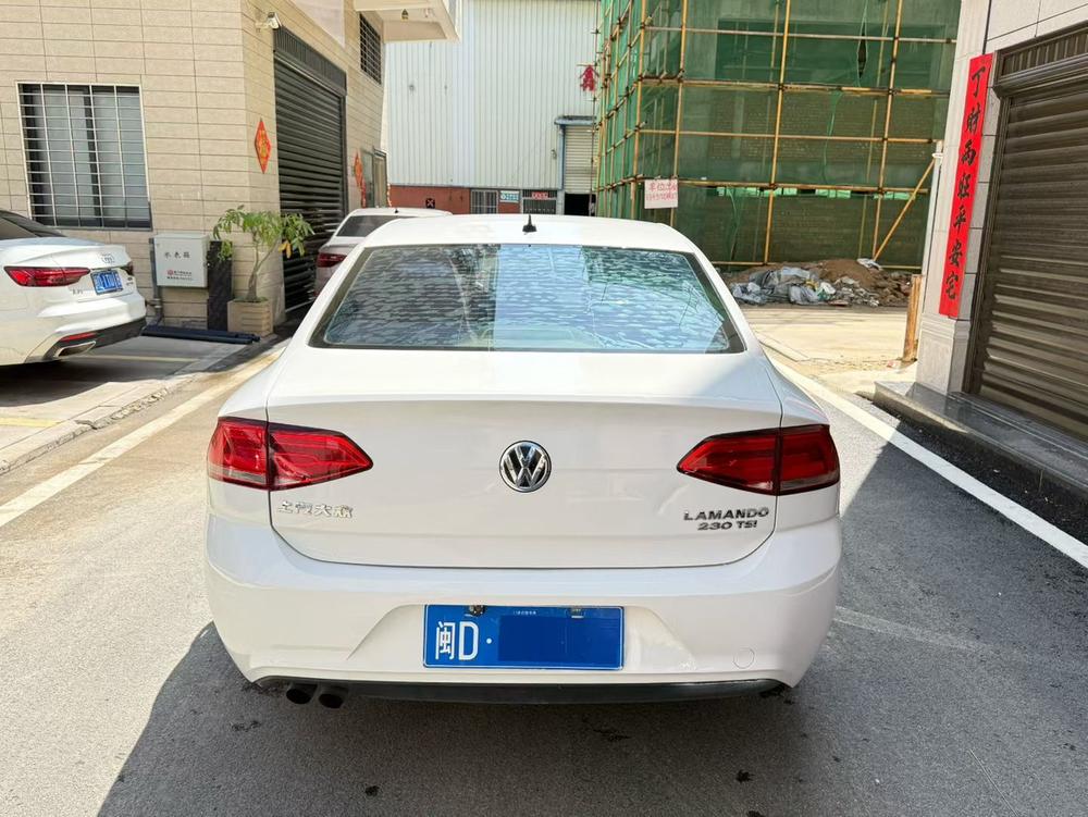 Volkswagen Lamando