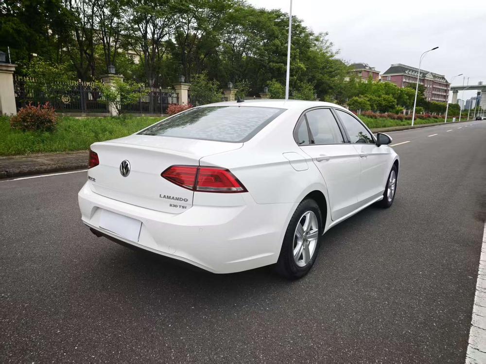 Volkswagen Lamando